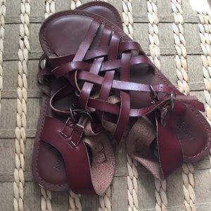 American eagle sandals